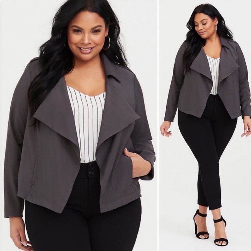 Size 1 Torrid waterfall blazer